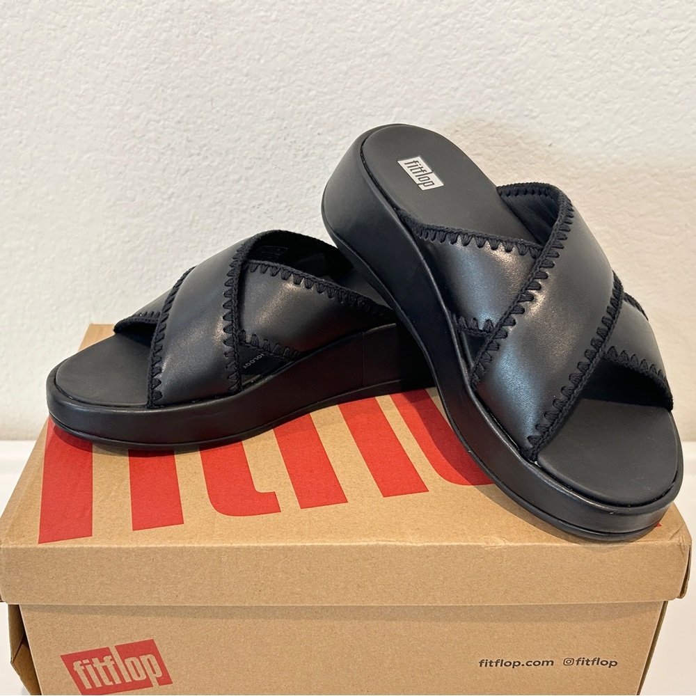 FitFlop F Mode Crochet Trim Platform Slides Sandals in Black, Size 7, New in Box